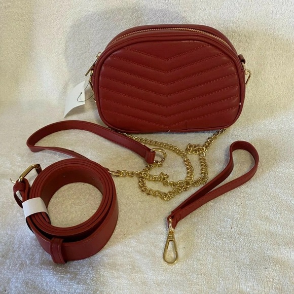 Convertable Fashion Purse/Waist Pack w/Shoulder and Wrist Strap and Belt (NEW) - Picture 1 of 5